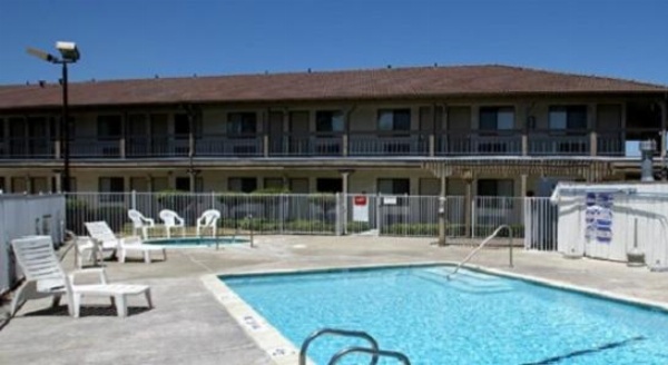 Premier Inns Concord image 3